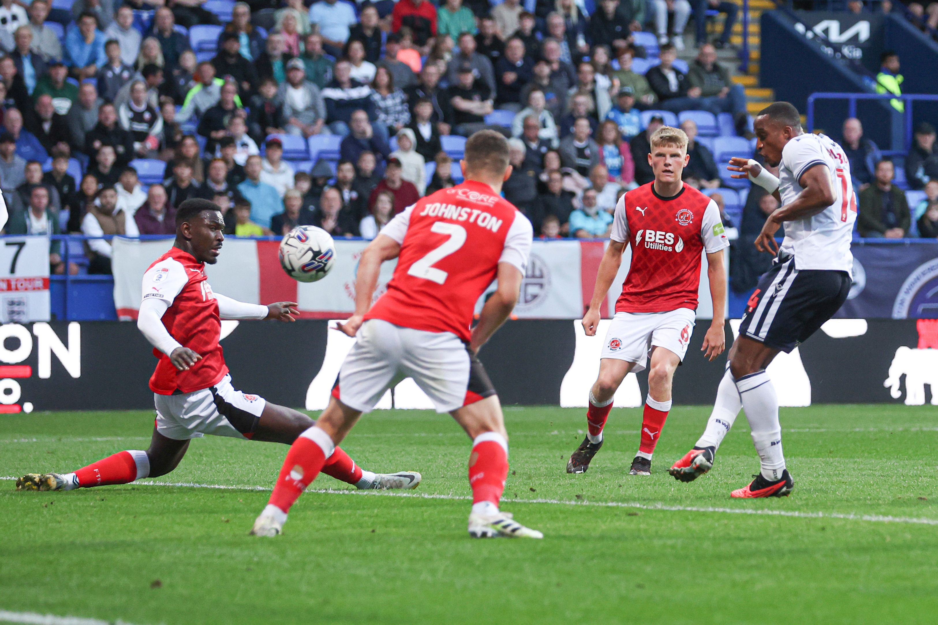 Adeboyejo second goal Fleetwood