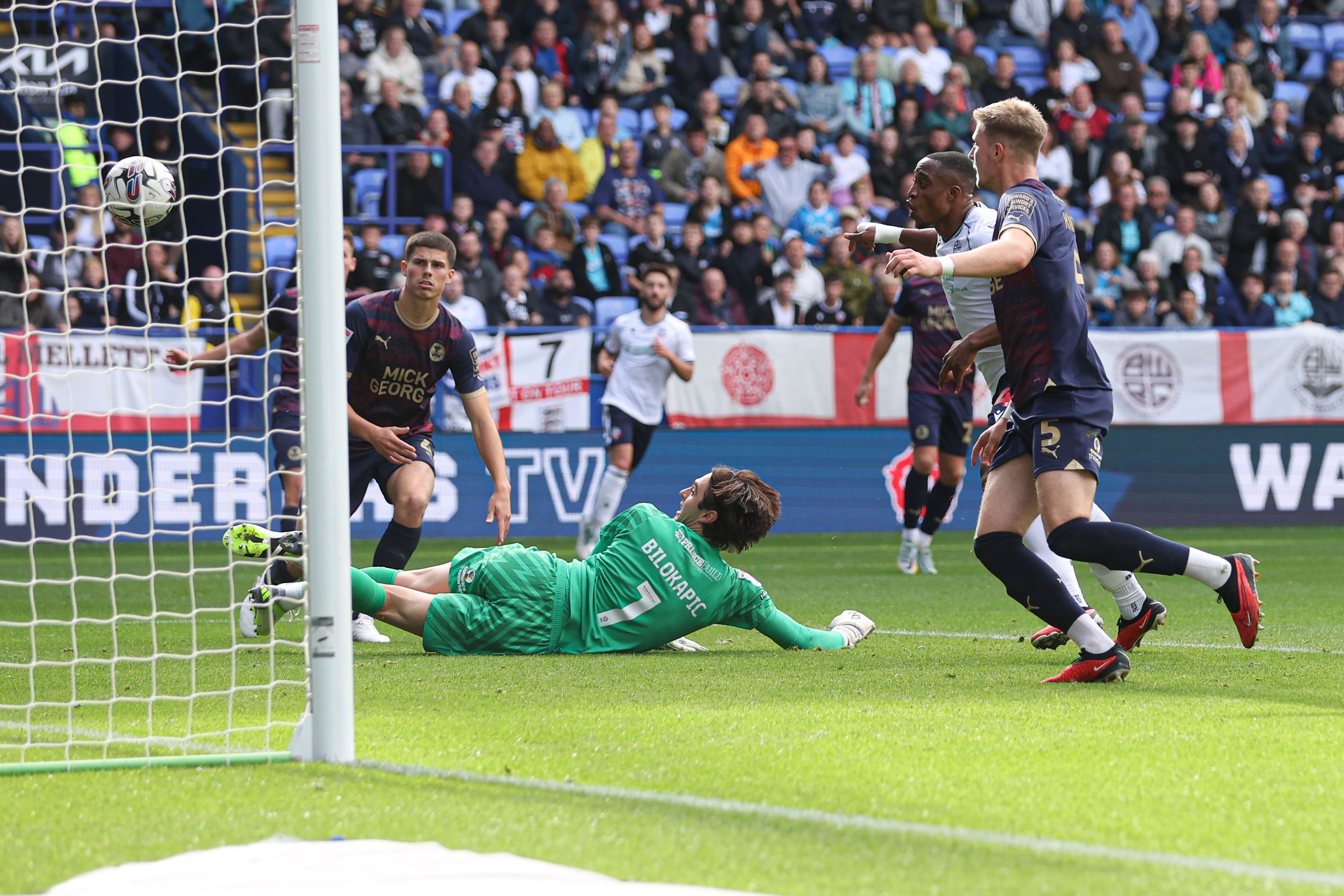 Adeboyejo goal Peterborough