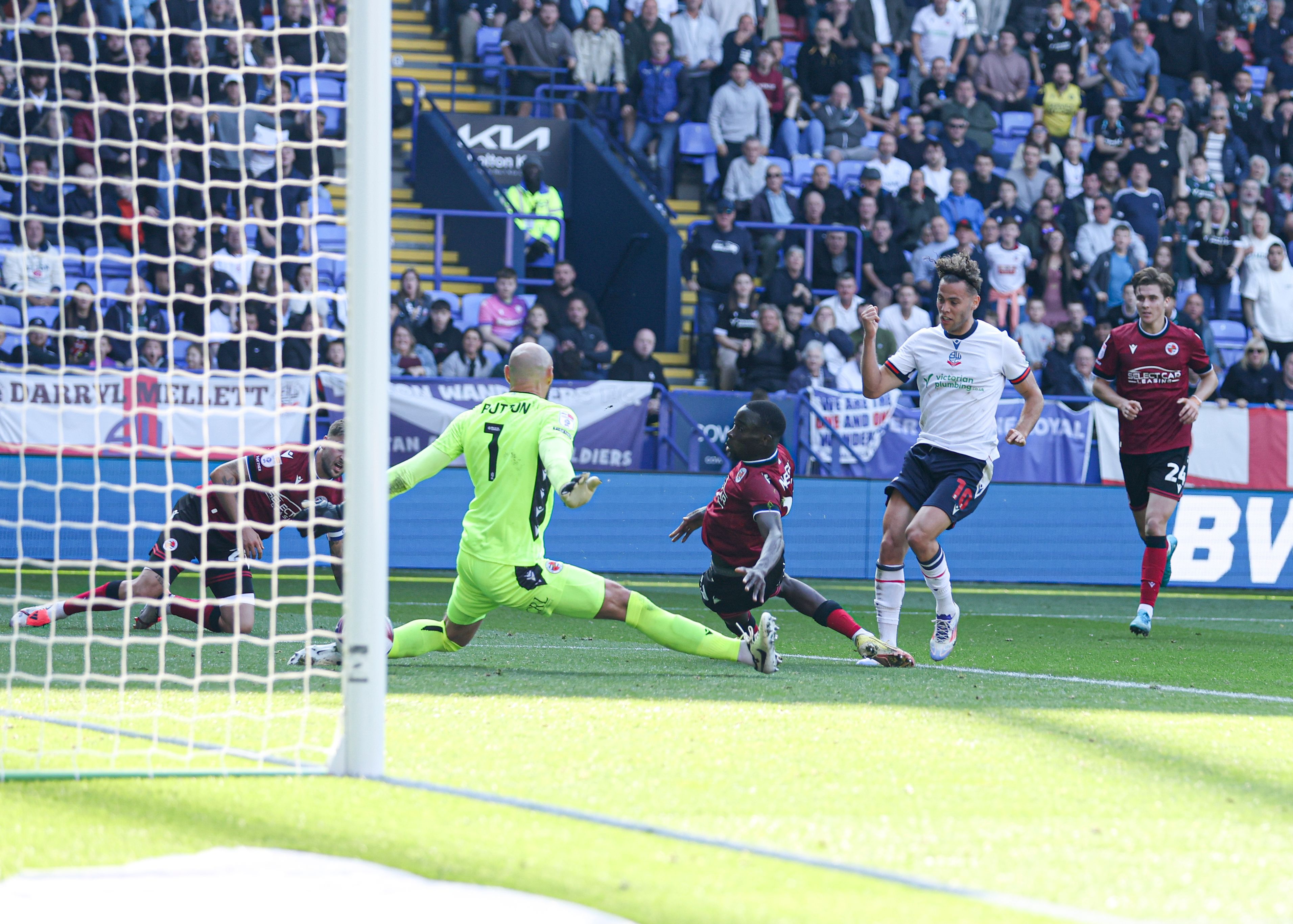 Dion goal two Reading