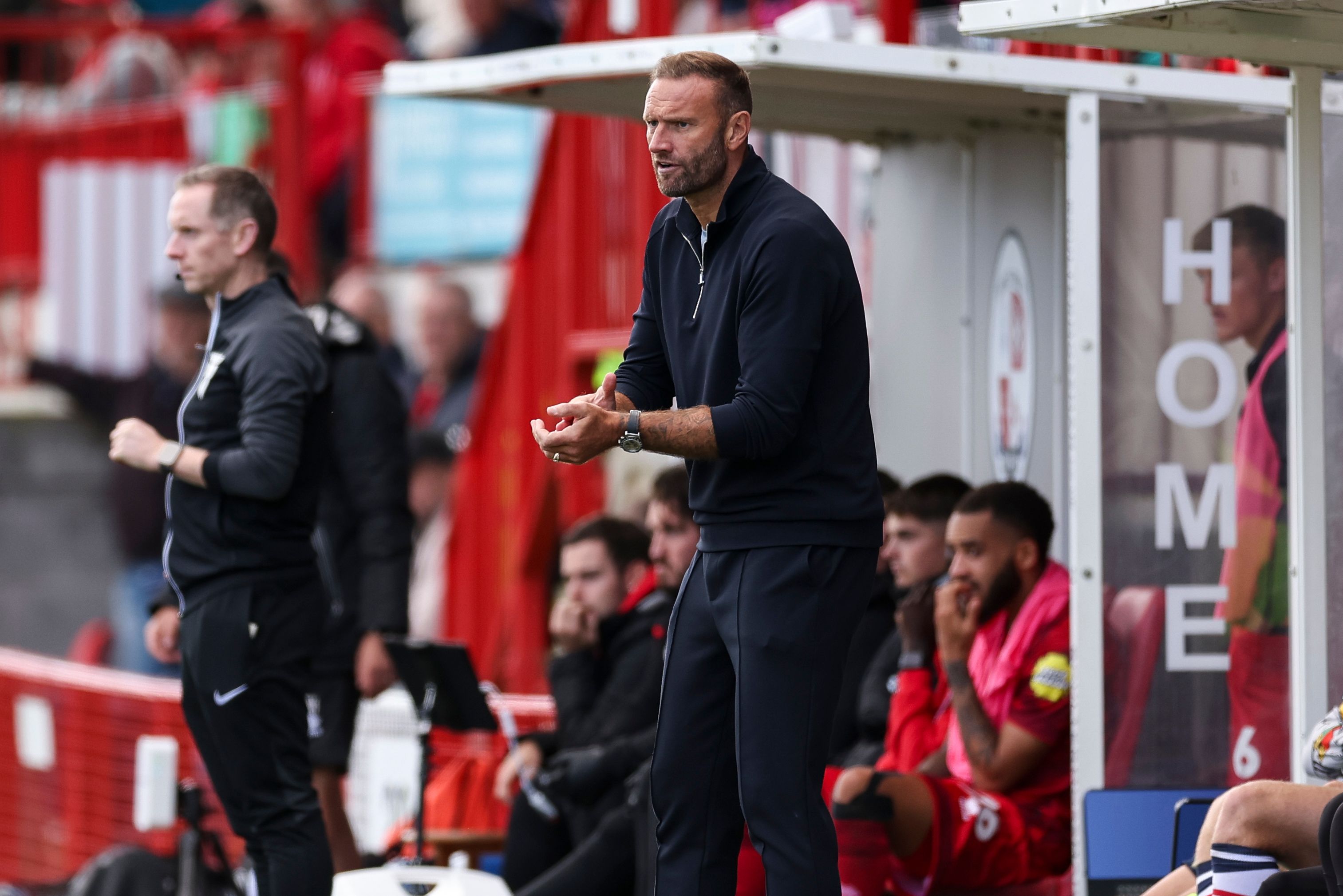 Ian Evatt dug-out Crawley