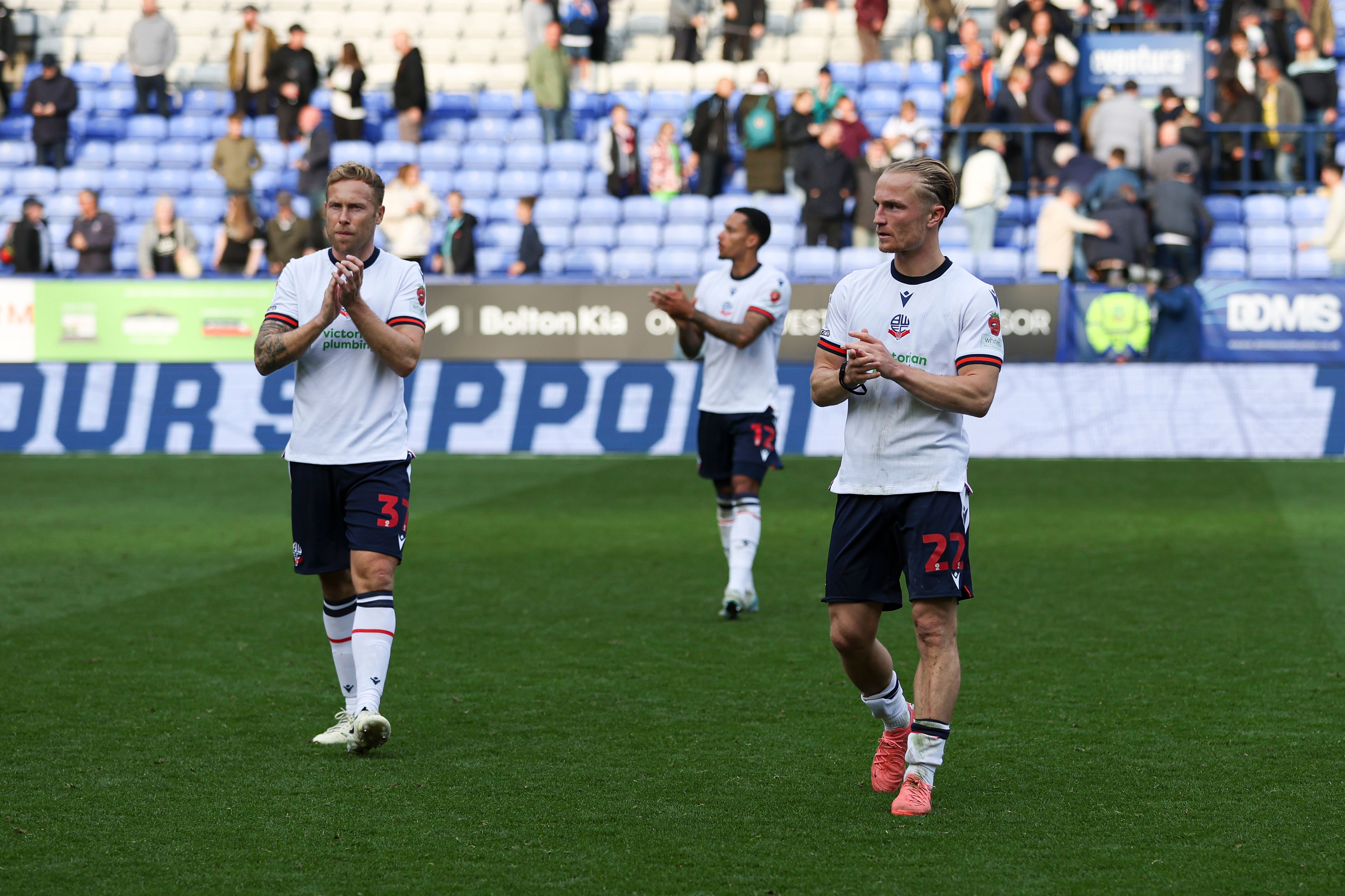 Player applause Shrewsbury