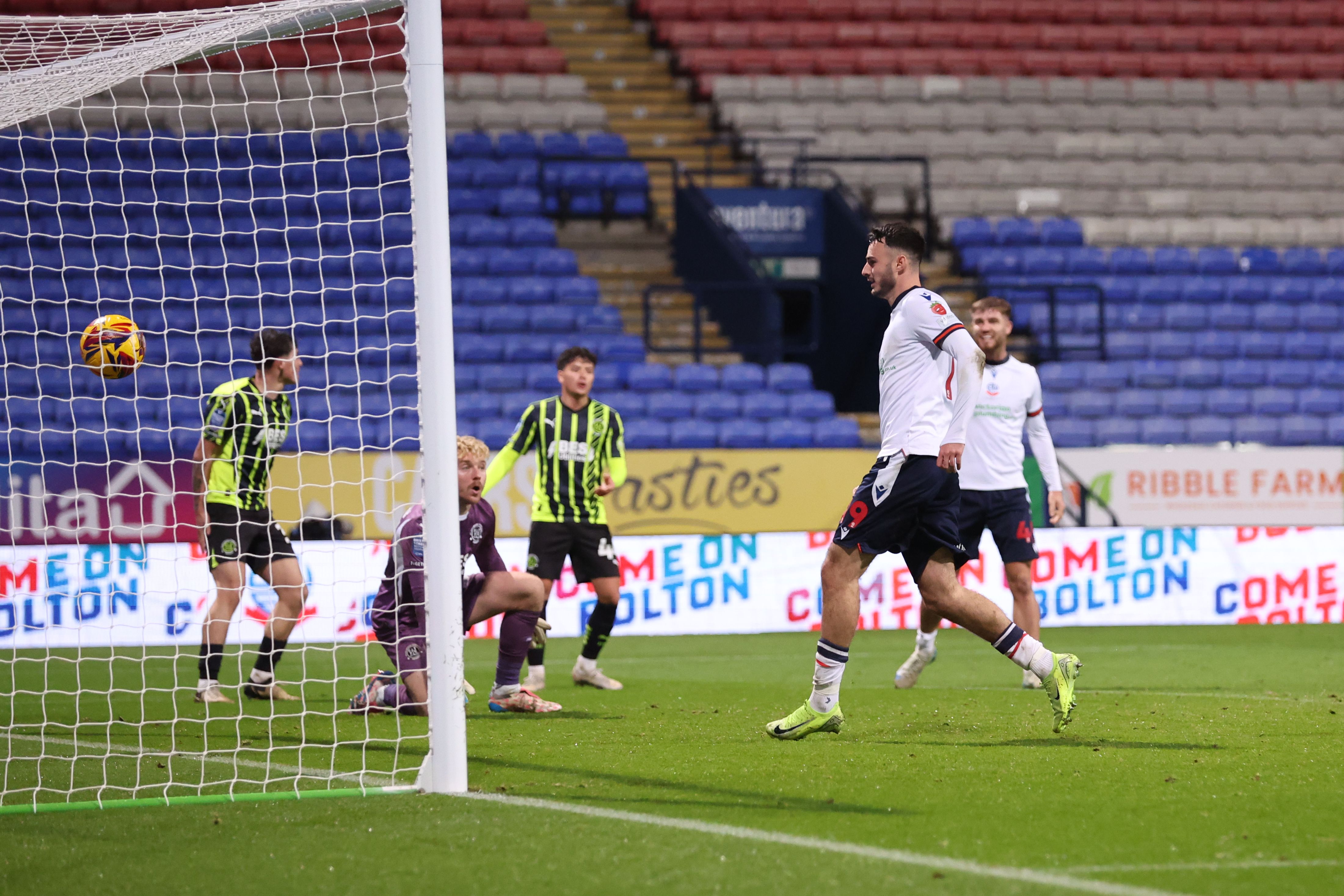 Aaron Collins second goal Fleetwood