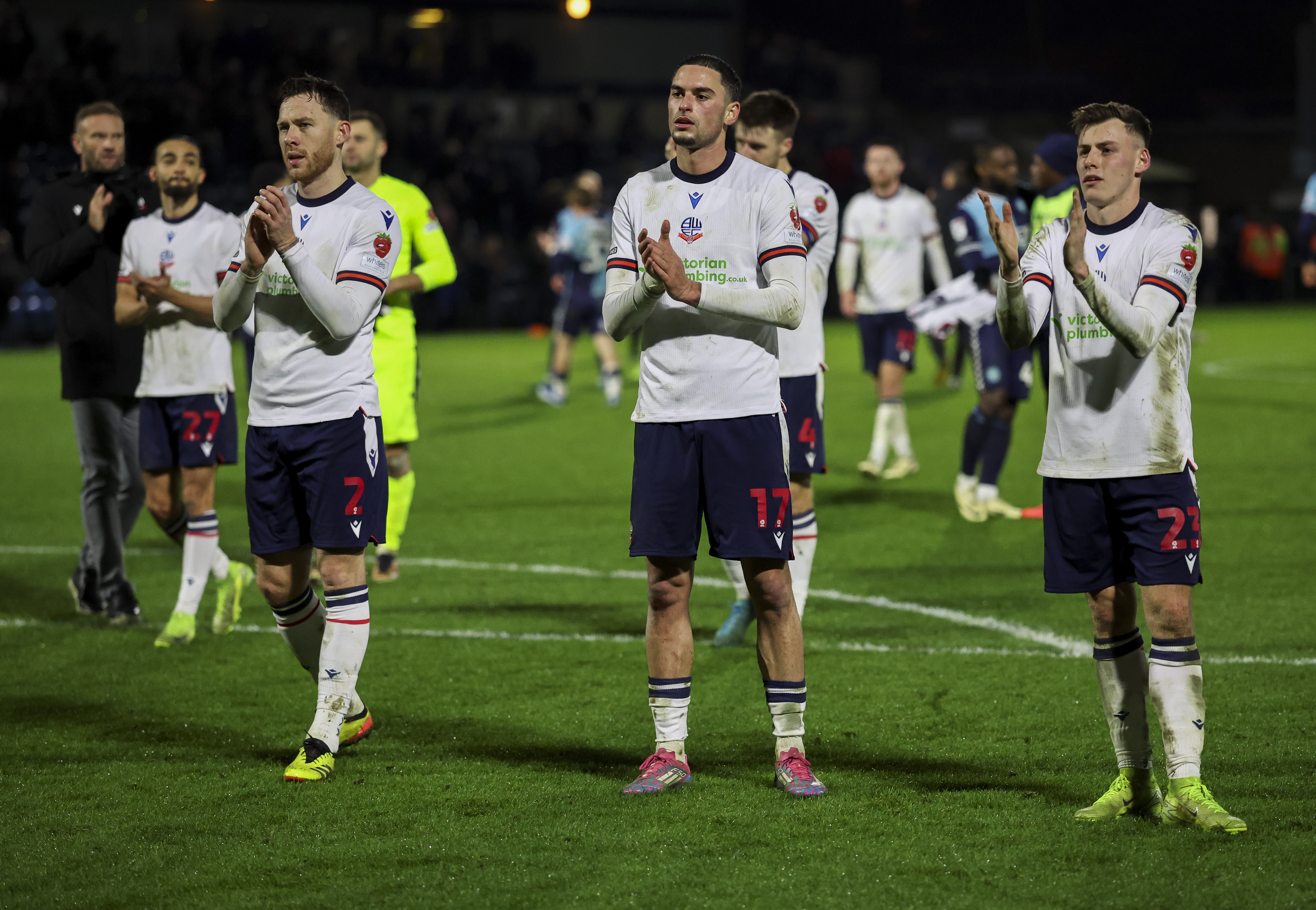 Player applause Wycombe