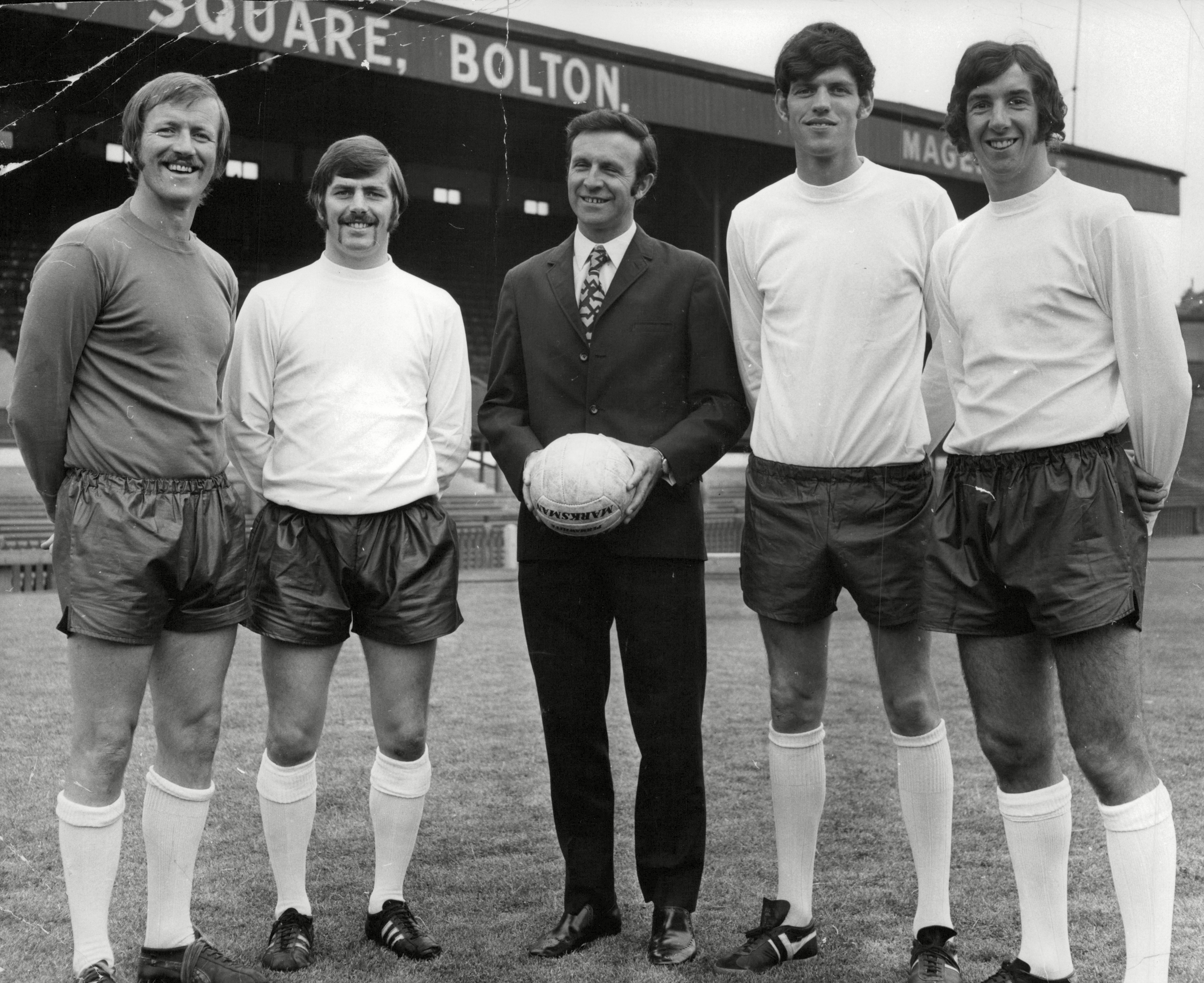 Jimmy Armfield and players