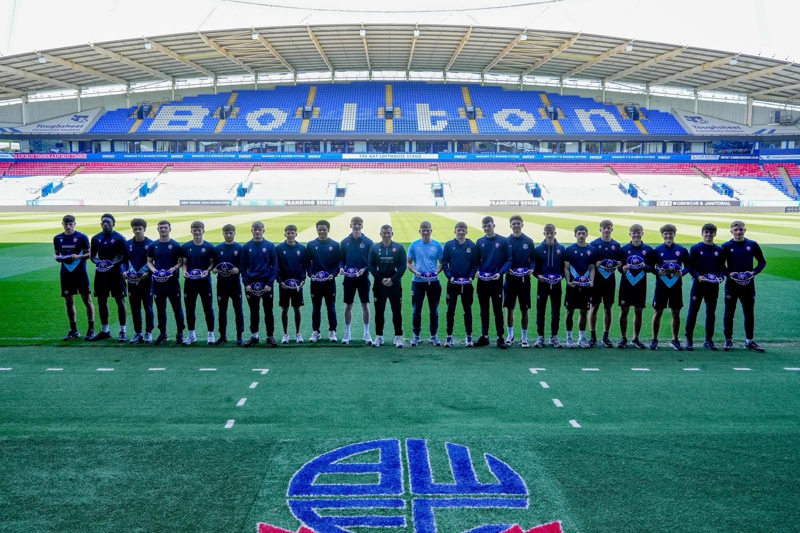 Academy caps line-up 2025