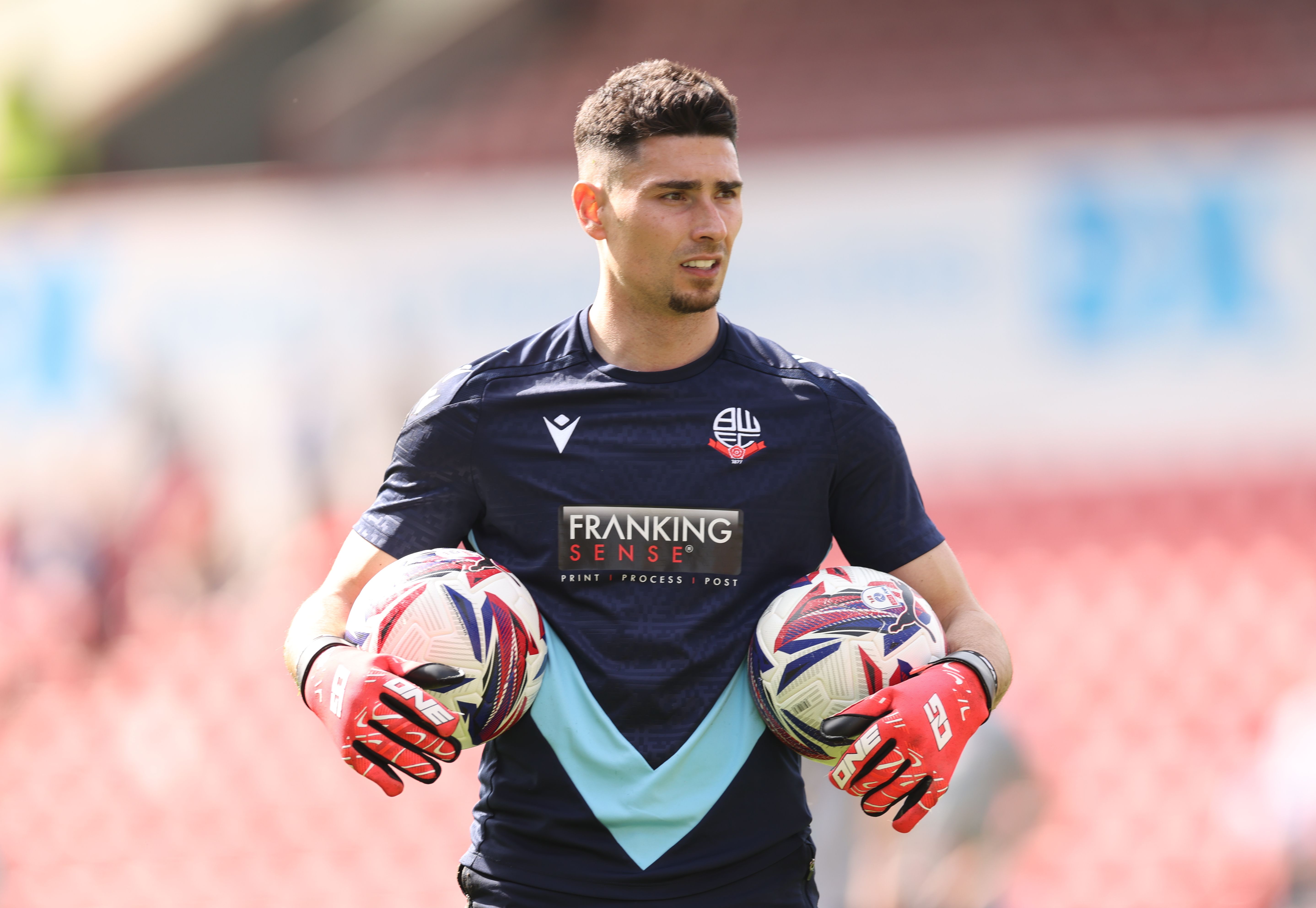 Luke Southwood warm-up Barnsley