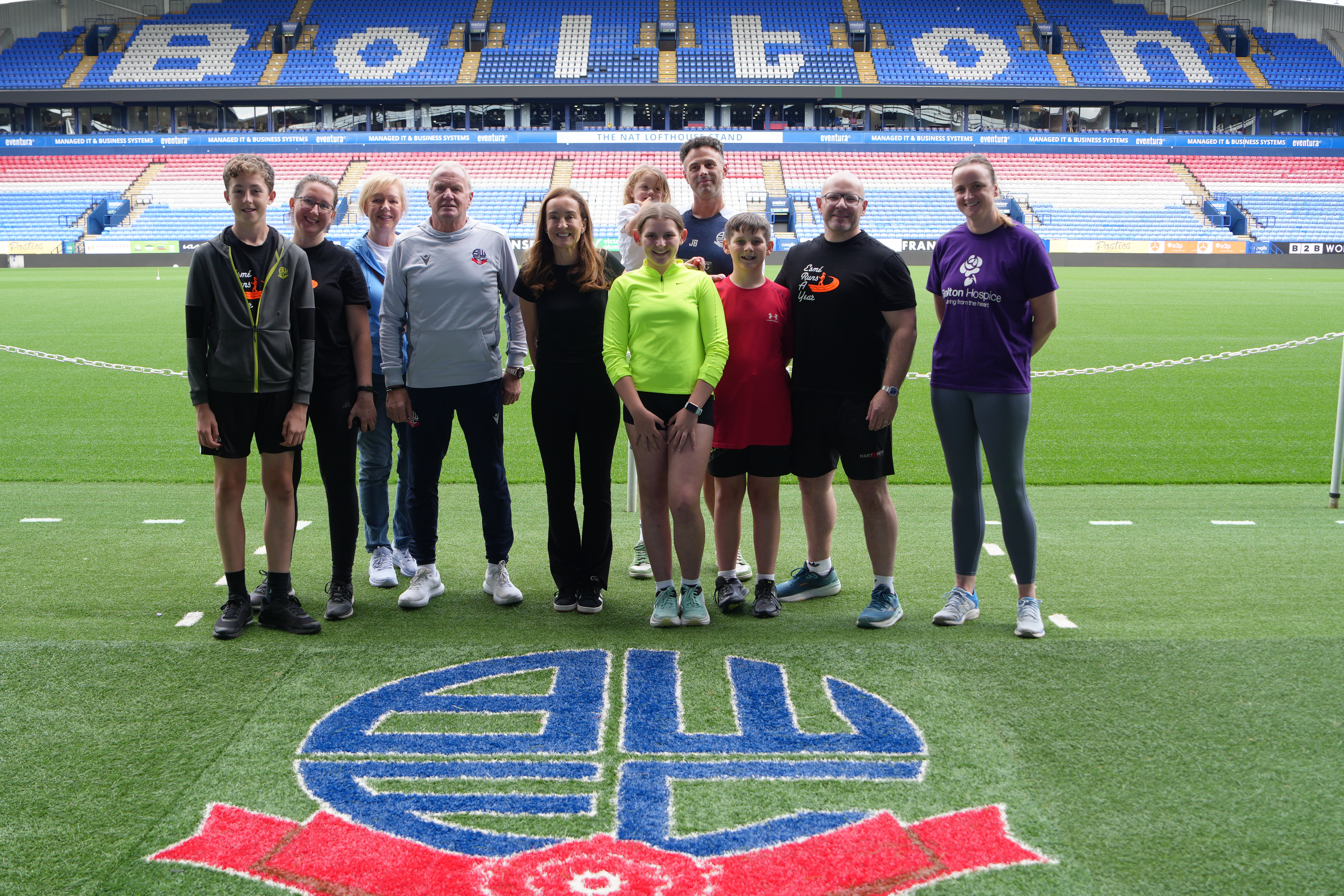 Esme Robinson line-up stadium