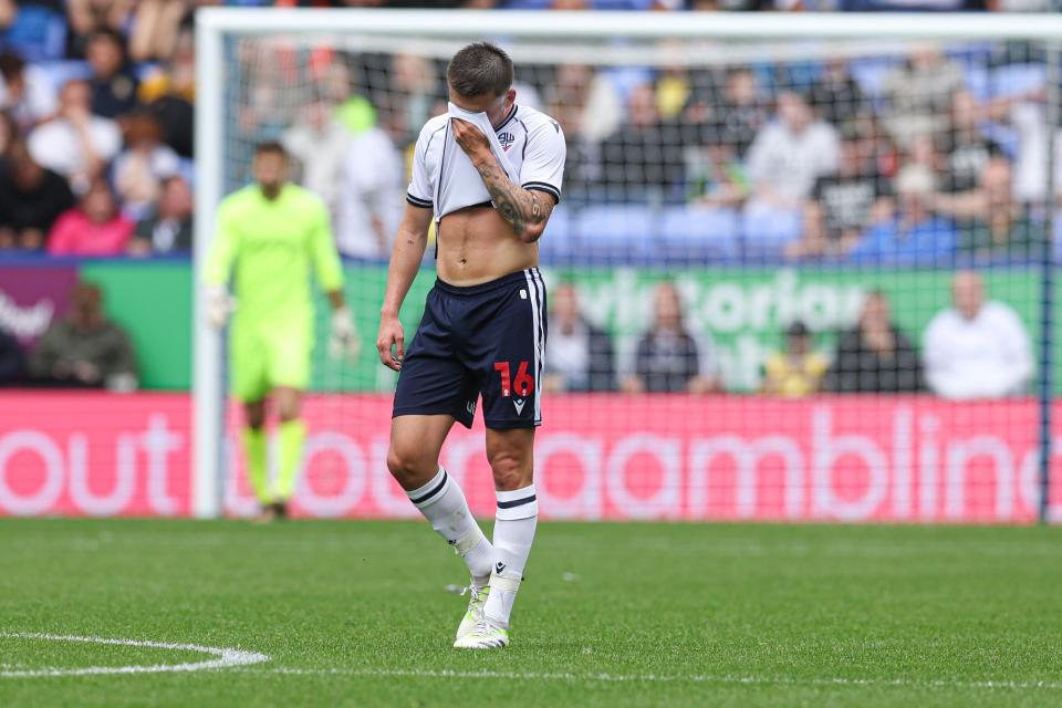 Aaron Morley v Wigan