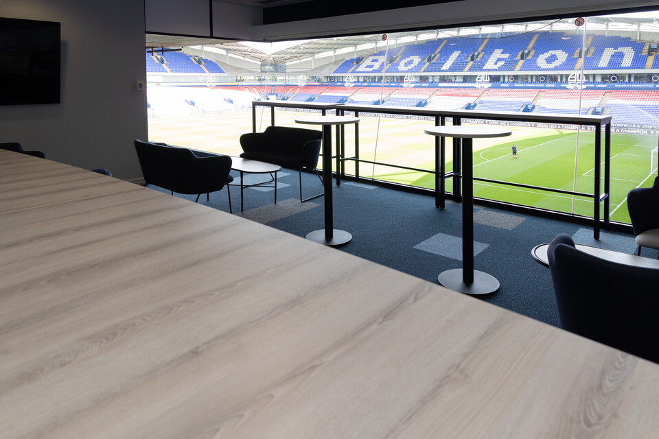 Executive Corner Box