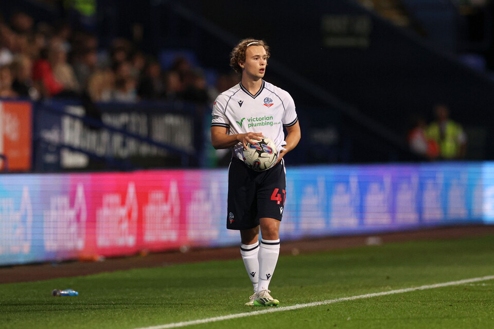 Luke Matheson touchline Salford
