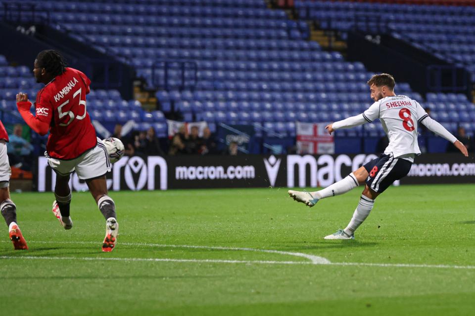 Sheehan second goal Man Utd