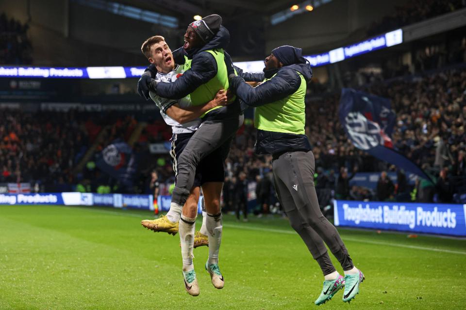 George Thomason subs celebration Blackpool