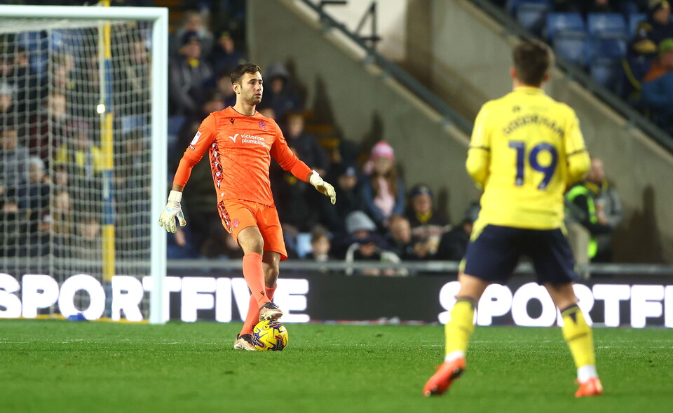Nathan Baxter control Oxford