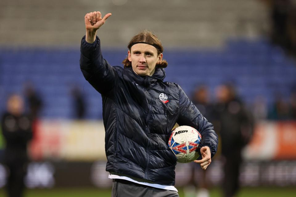 Jon Dadi Bodvarsson match ball