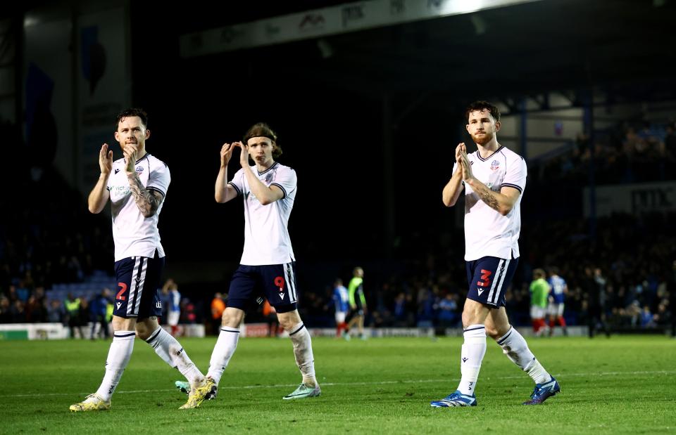 Player applause Pompey