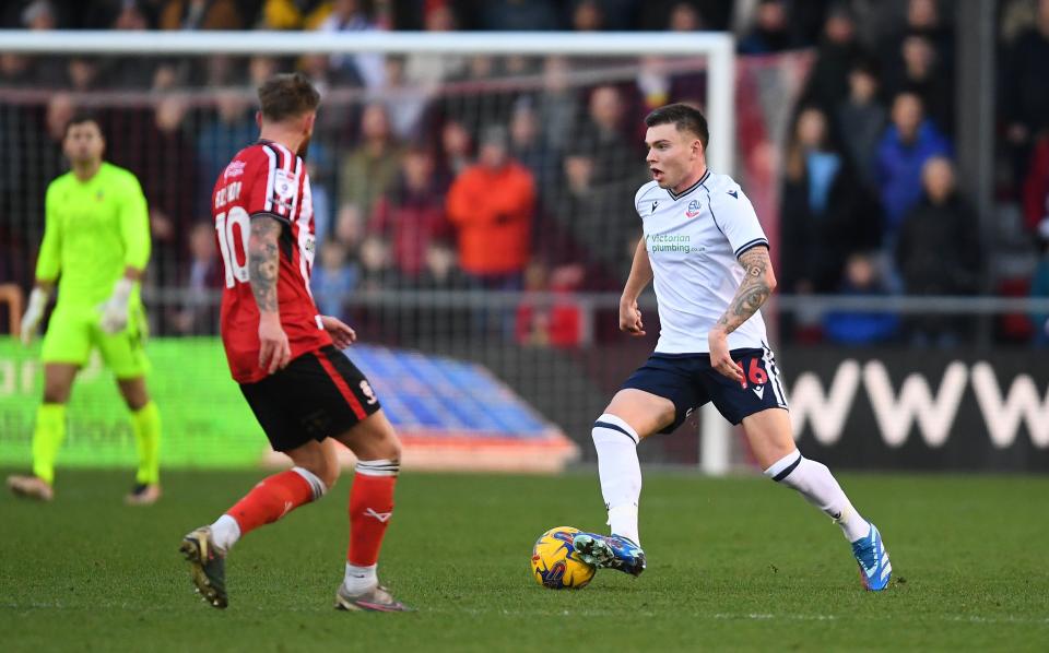 Aaron Morley action Lincoln