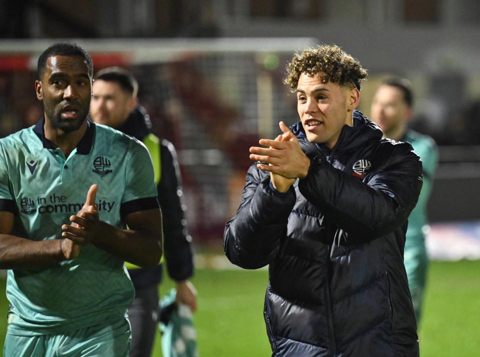 Charles applause Fleetwood