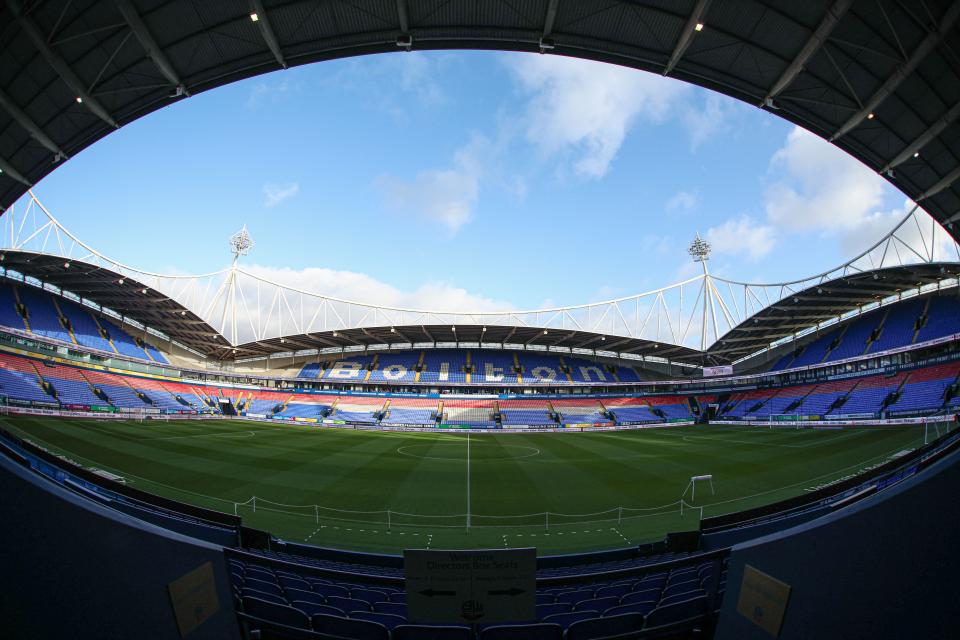 Stadium fishbowl shot