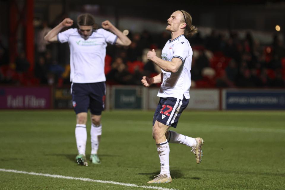 Dempsey celebration Accrington
