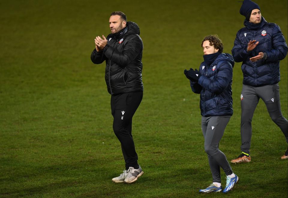 Ian Evatt applause Blackpool