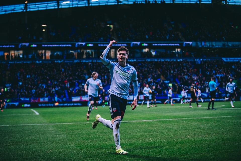 Ashworth celebration Barnsley