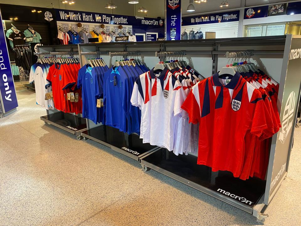 England merch