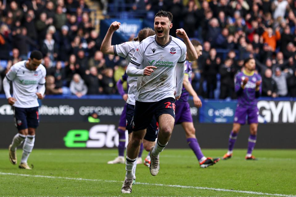 Collins celebration run Reading