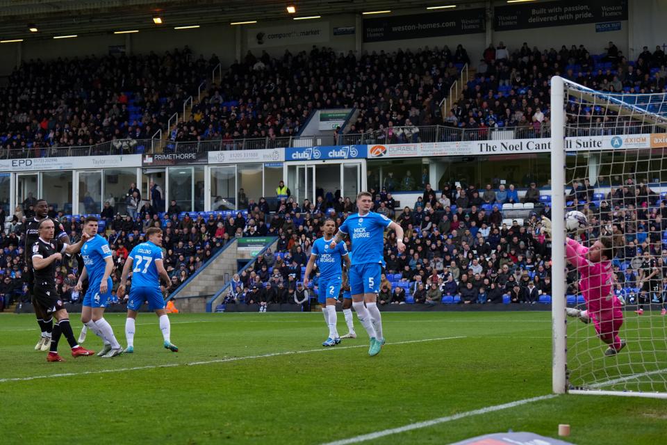 Dempsey goal Peterborough