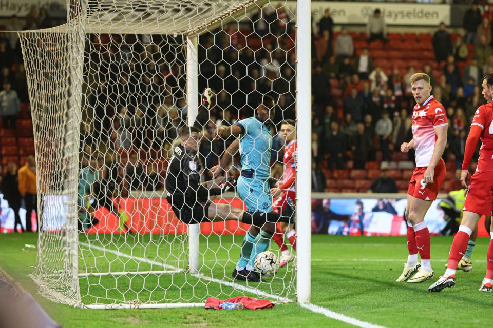 Randell Williams goal Barnsley