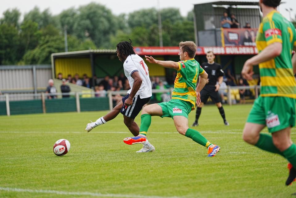 Dubem Eze in the leadup to the first goal