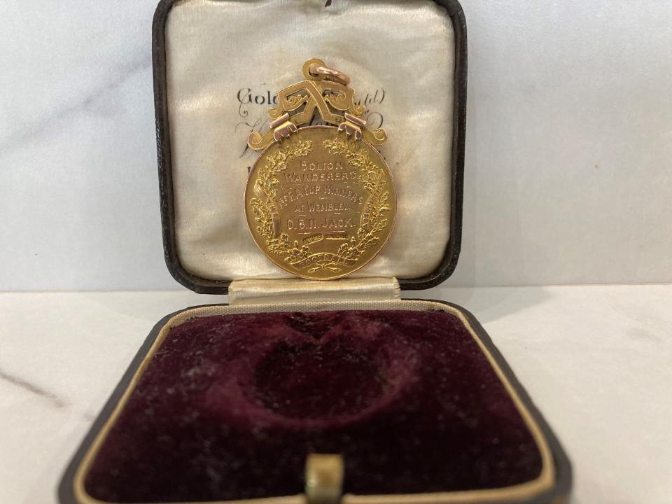 David Jack medal back