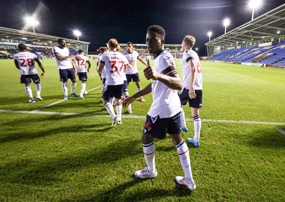 Osei-Tutu thumbs up Shrewsbury