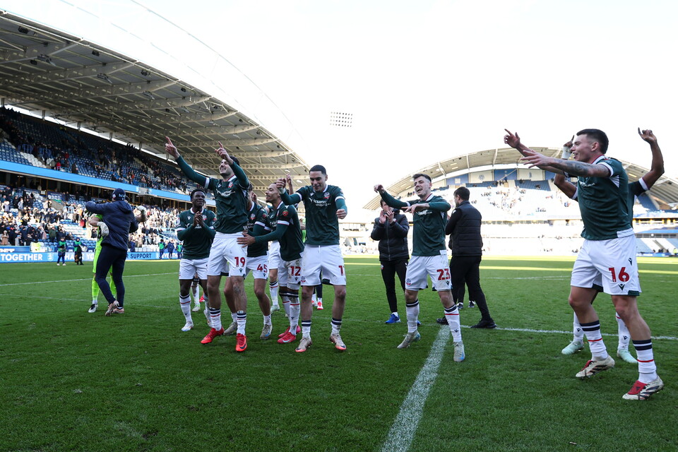 Players celebrate Huddersfield
