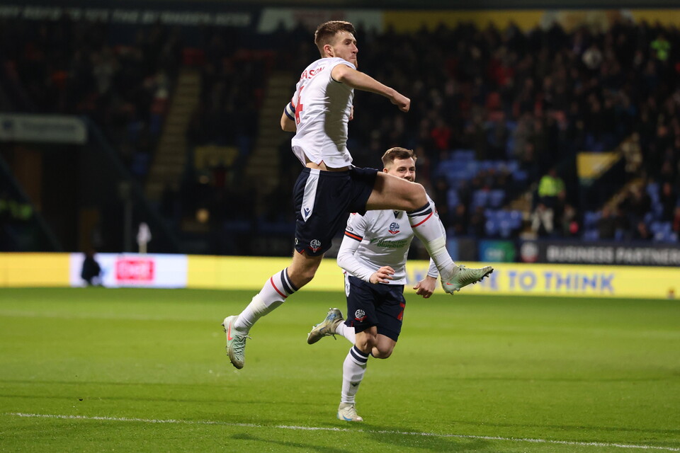 Thomason goal celebration Northampton home
