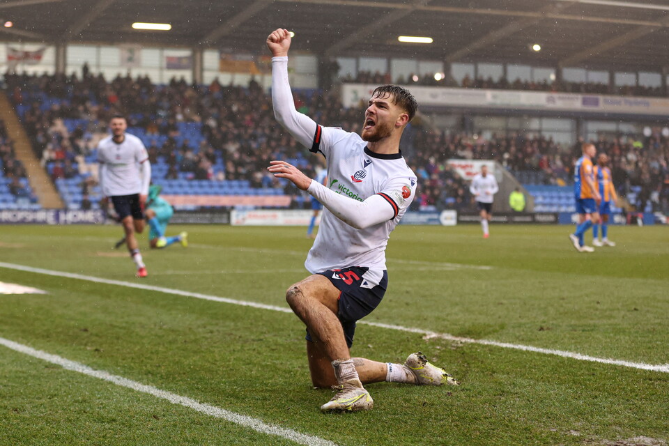 John McAtee celebration Shrewsbury