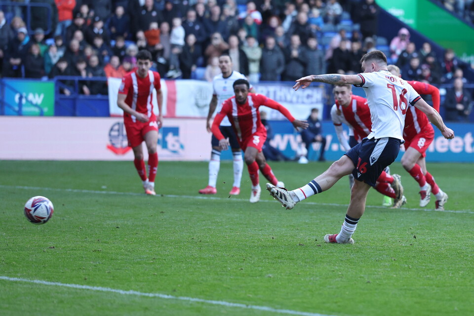 Aaron Morley penalty Orient