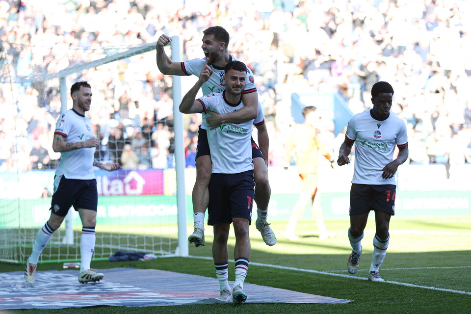 Collins celebration Bristol Rovers