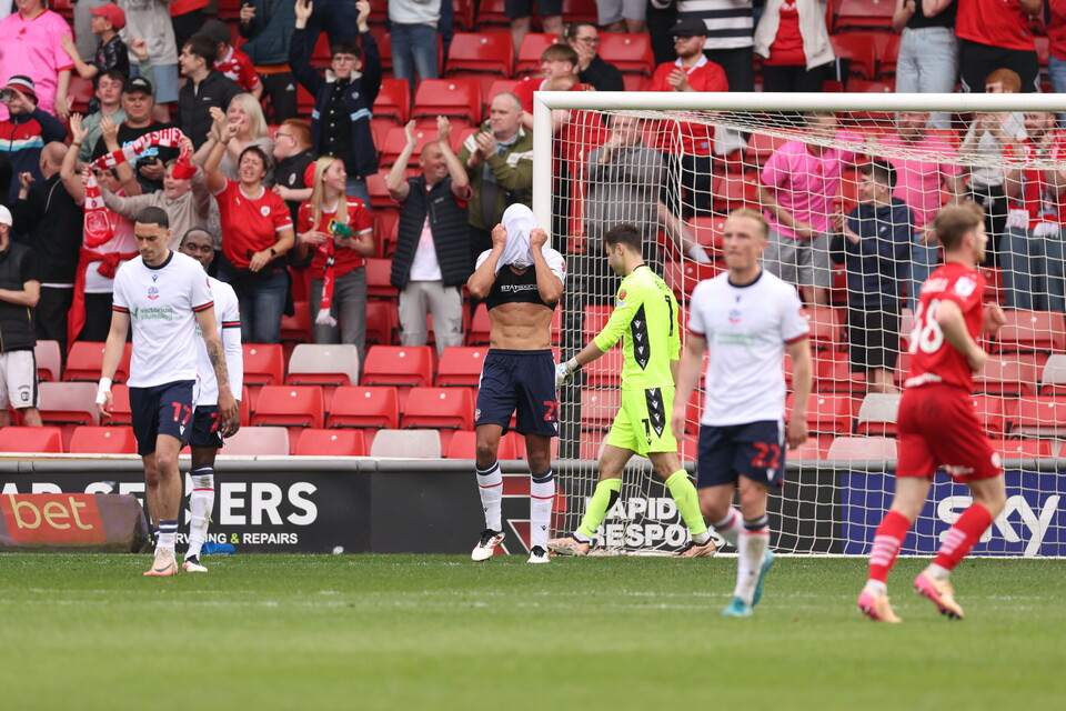 Chris Forino reaction Barnsley