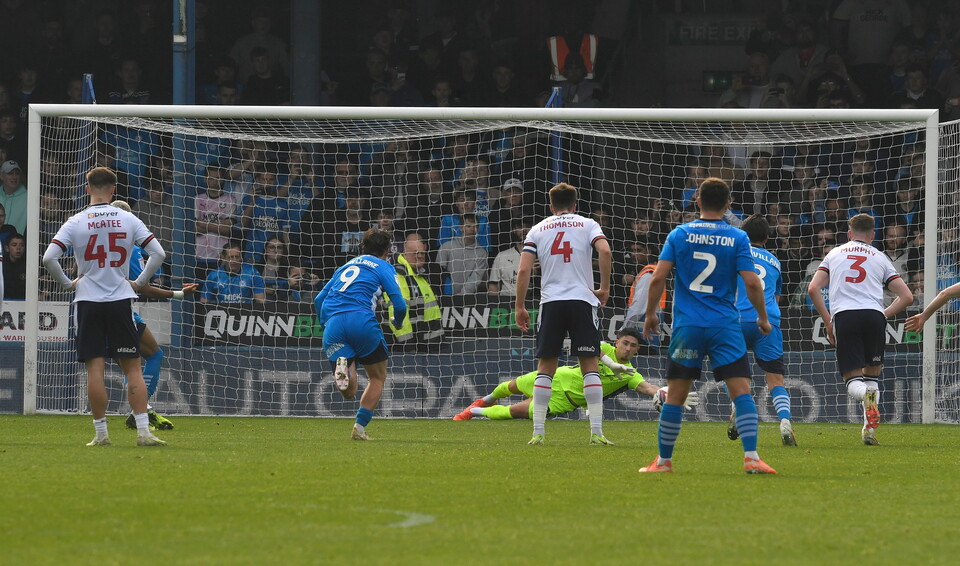 Luke Southwood penalty save Peterborough