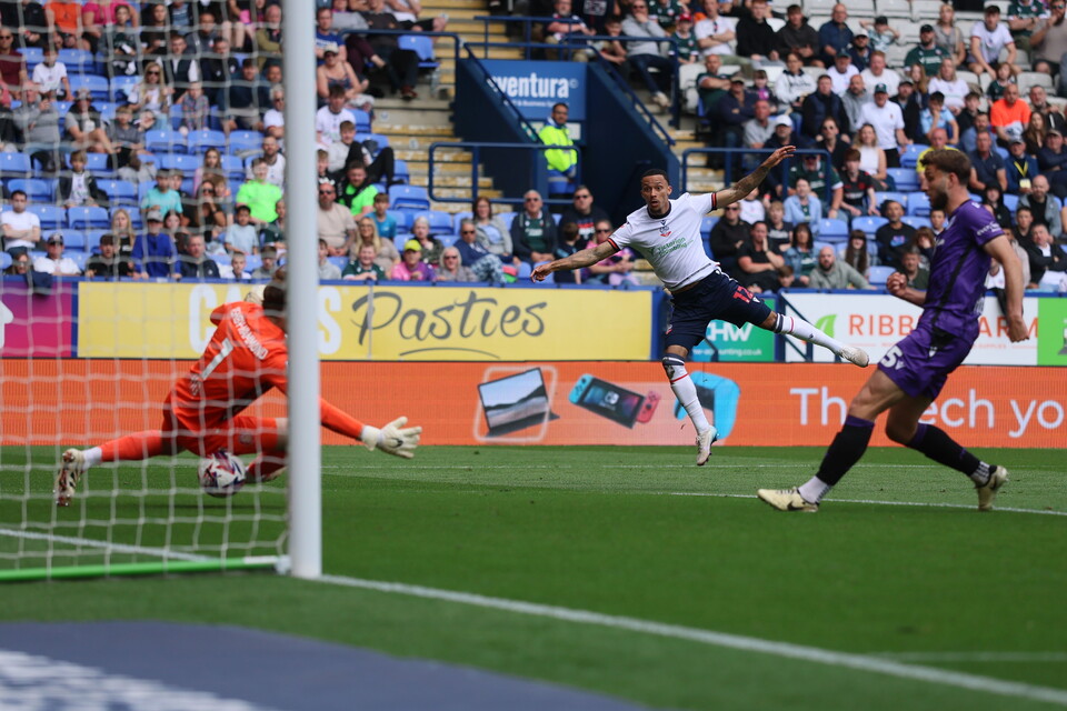 Josh Dacres-Cogley goal Stevenage