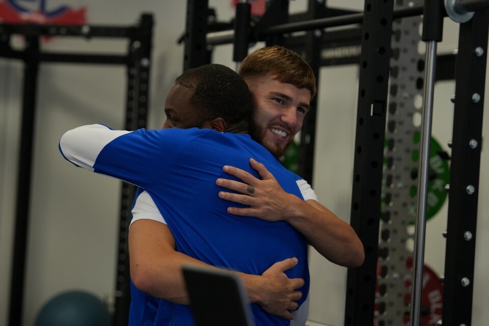 John McAtee Carlos Mendes Gomes cuddle gym pre-season