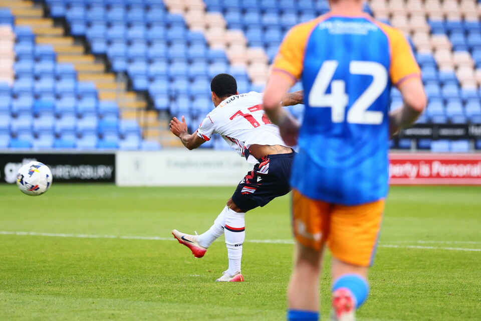Josh Dacres-Cogley goal Shrewsbury