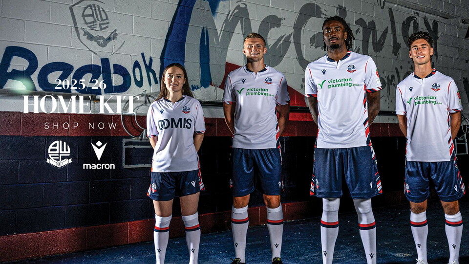 Home kit 25/26