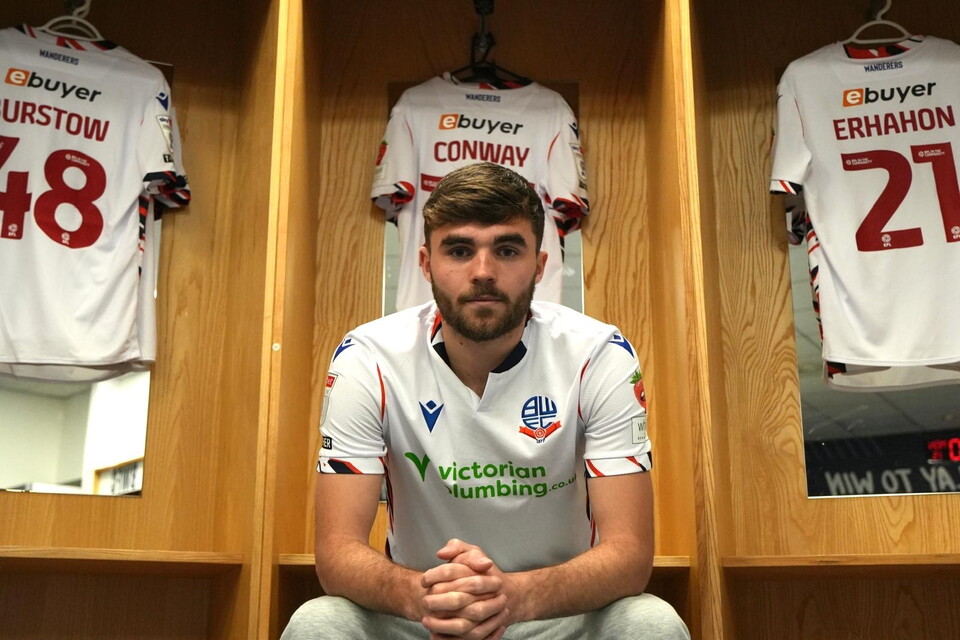 Max Conway signing dressing room