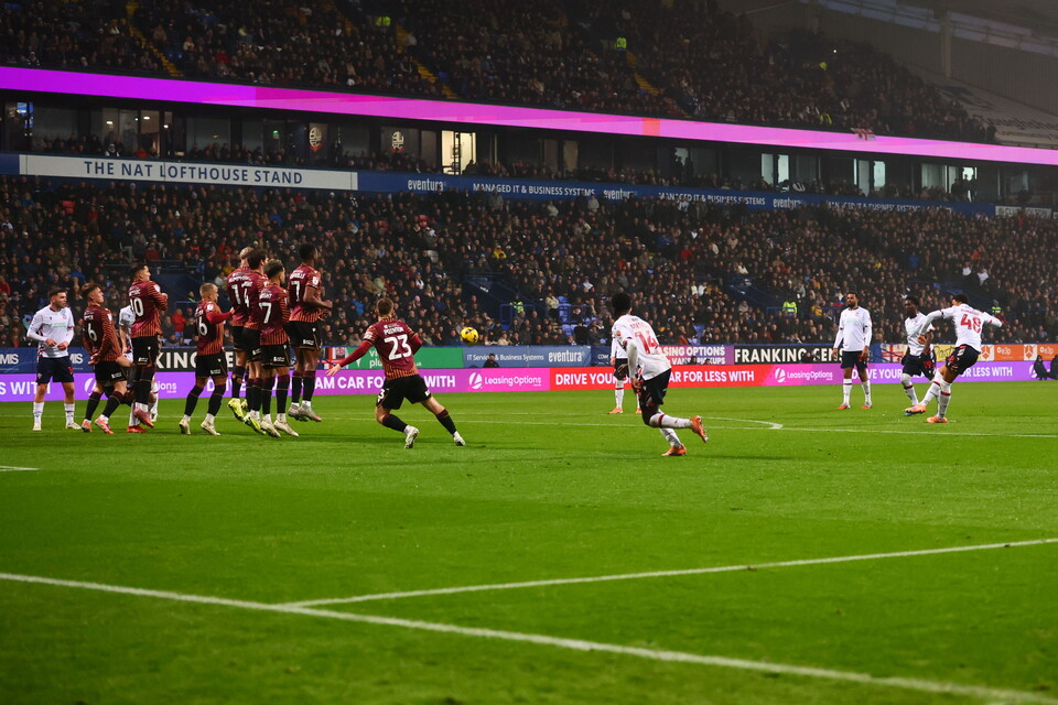 Mason Burstow free-kick Bradford