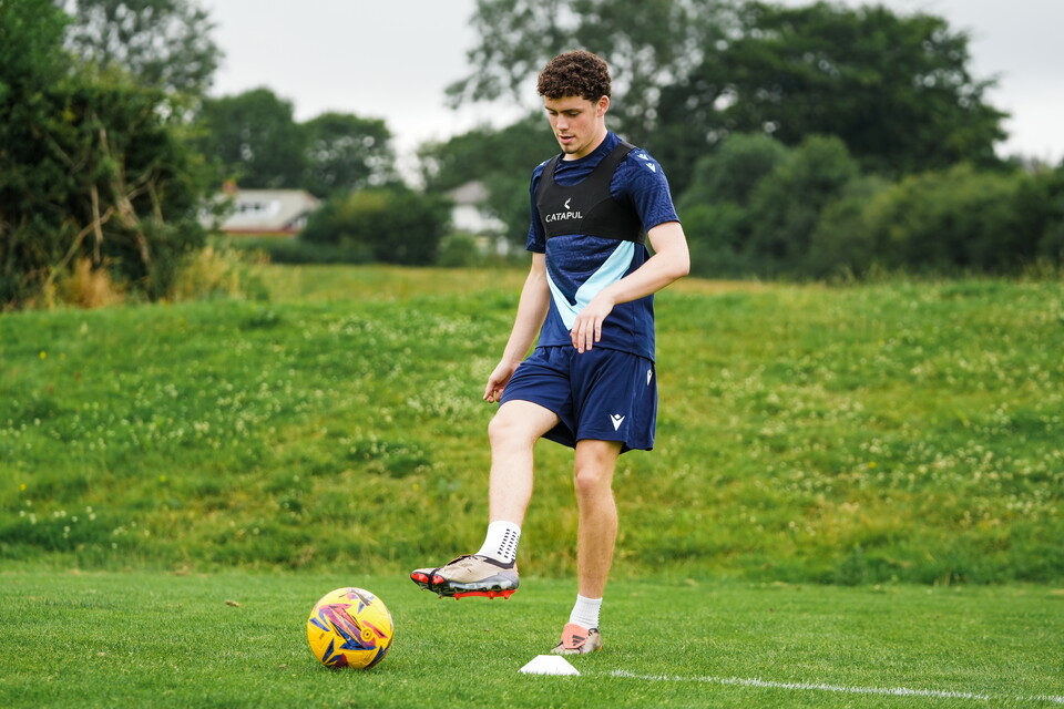 Sam O'Neill training