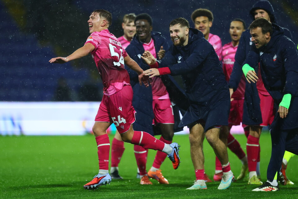 Toby Ritchie celebration Oldham