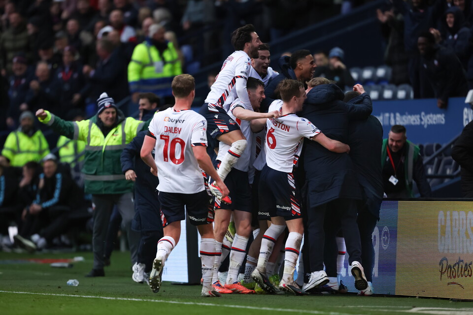 Taylor-Blackett team celebration Wycombe