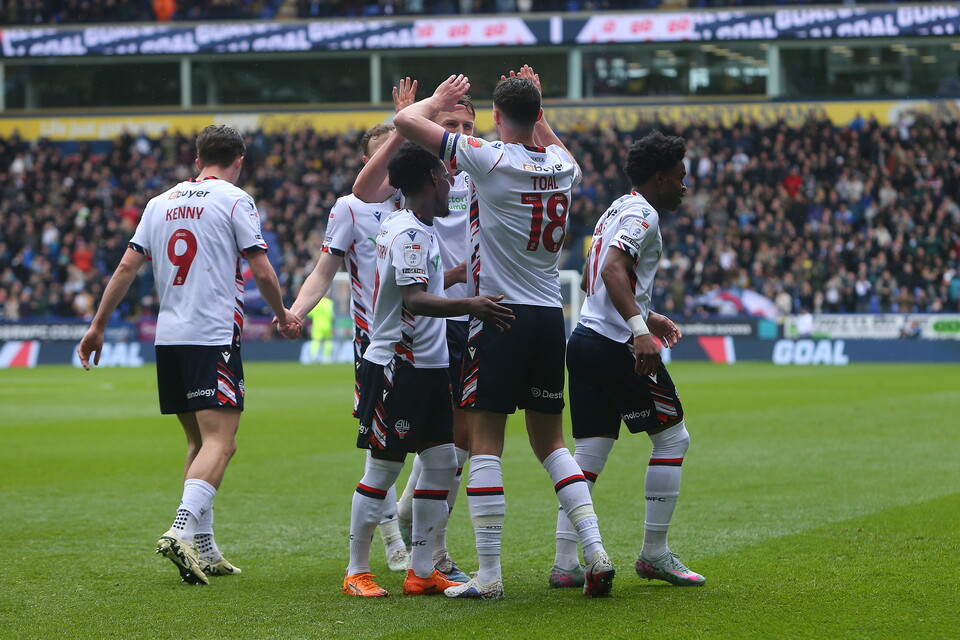 Toal celebration Huddersfield