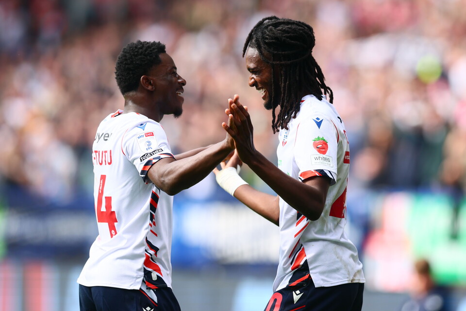 Cissoko Osei-Tutu celebration Luton